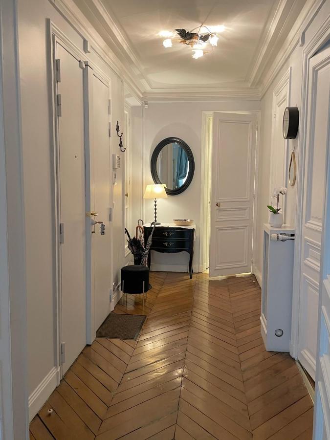 Two-Bedroom Apartment Champs-Elysees Париж Экстерьер фото